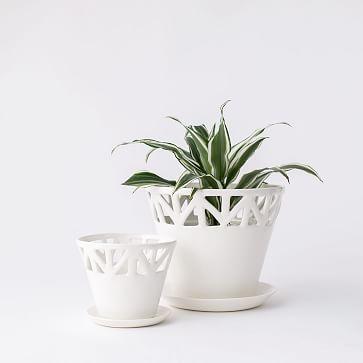 Medium Convivial Ivory Tabletop Planter