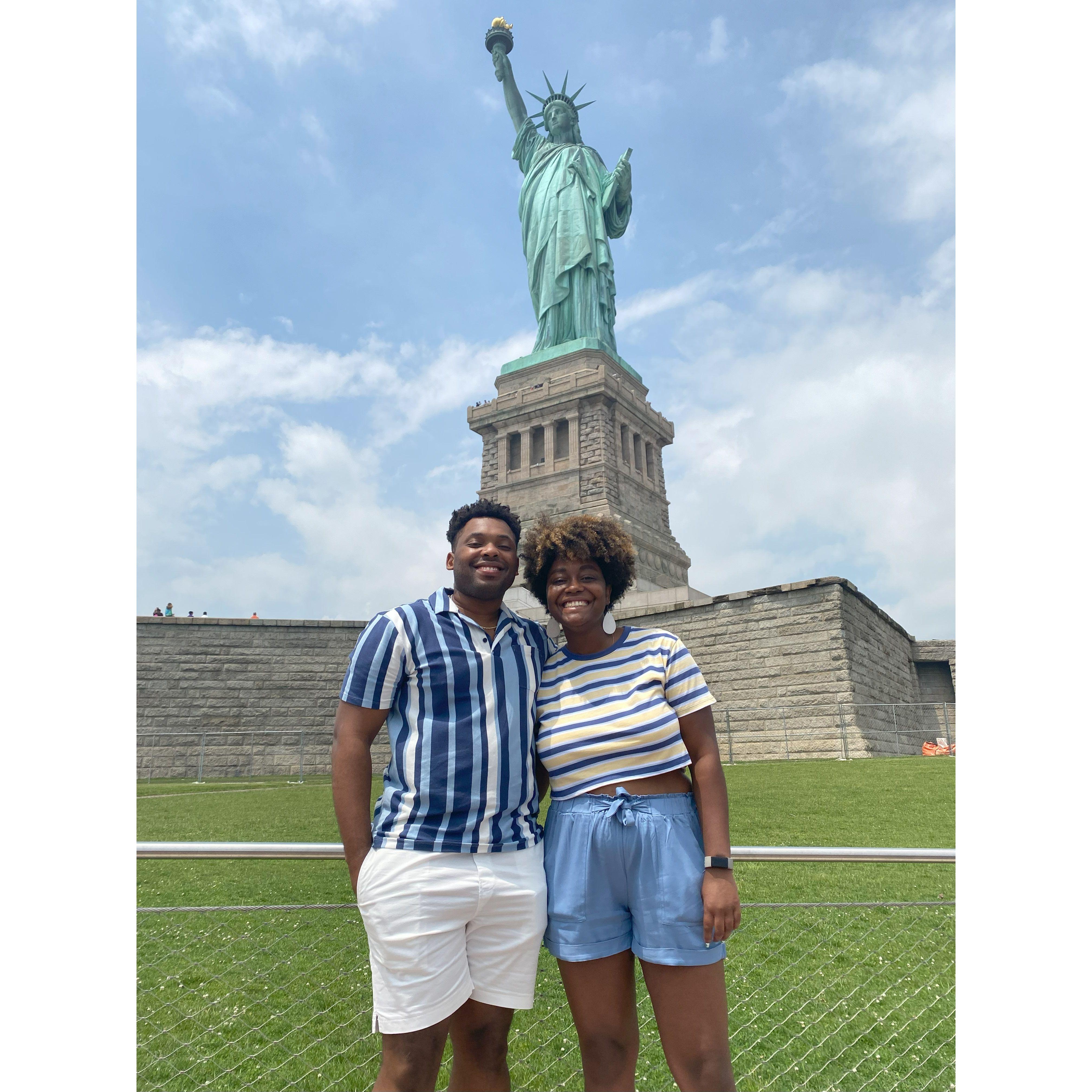 Surprise trip to NYC for Mariah's big 23!