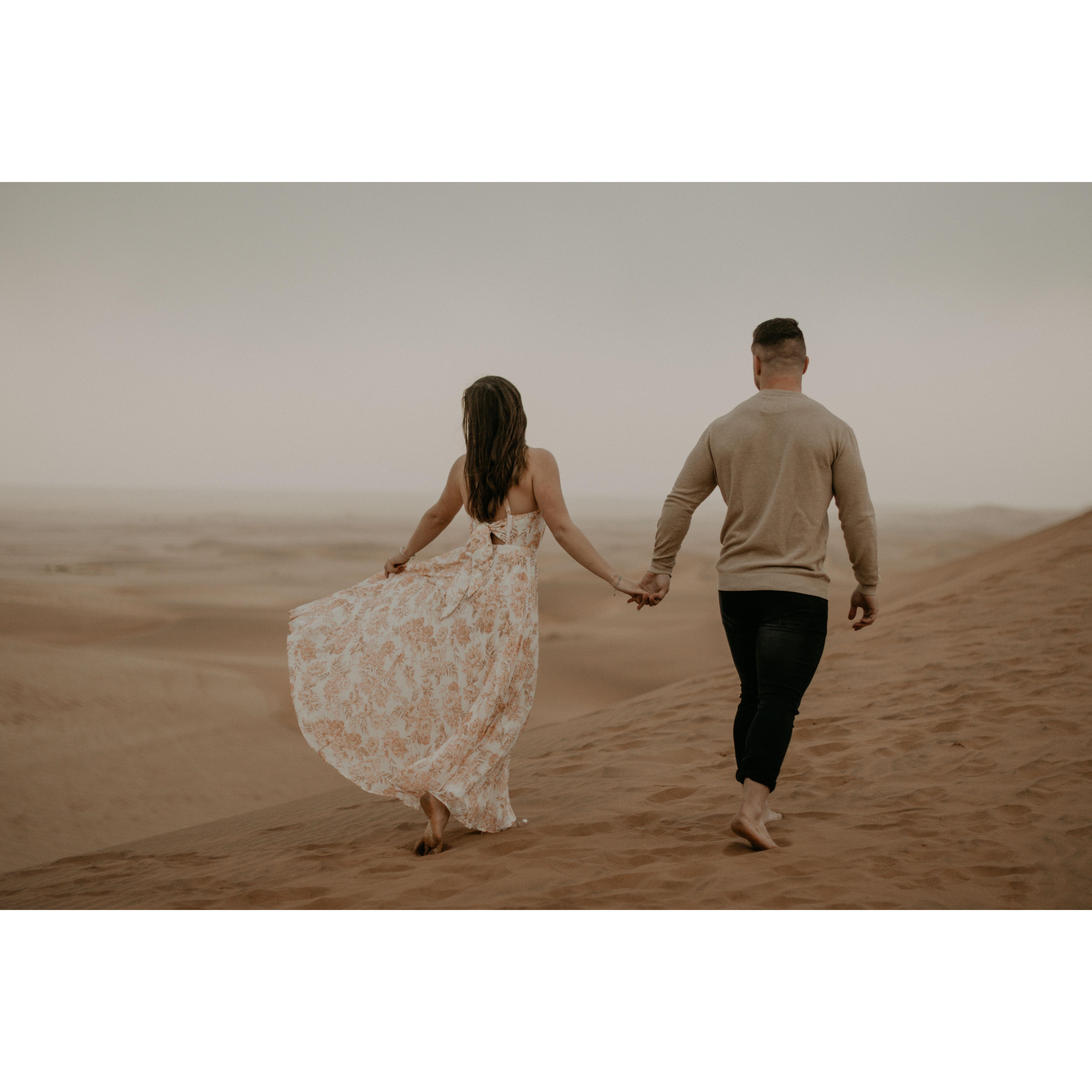 Ons spore in die sand - Namibiese duine.