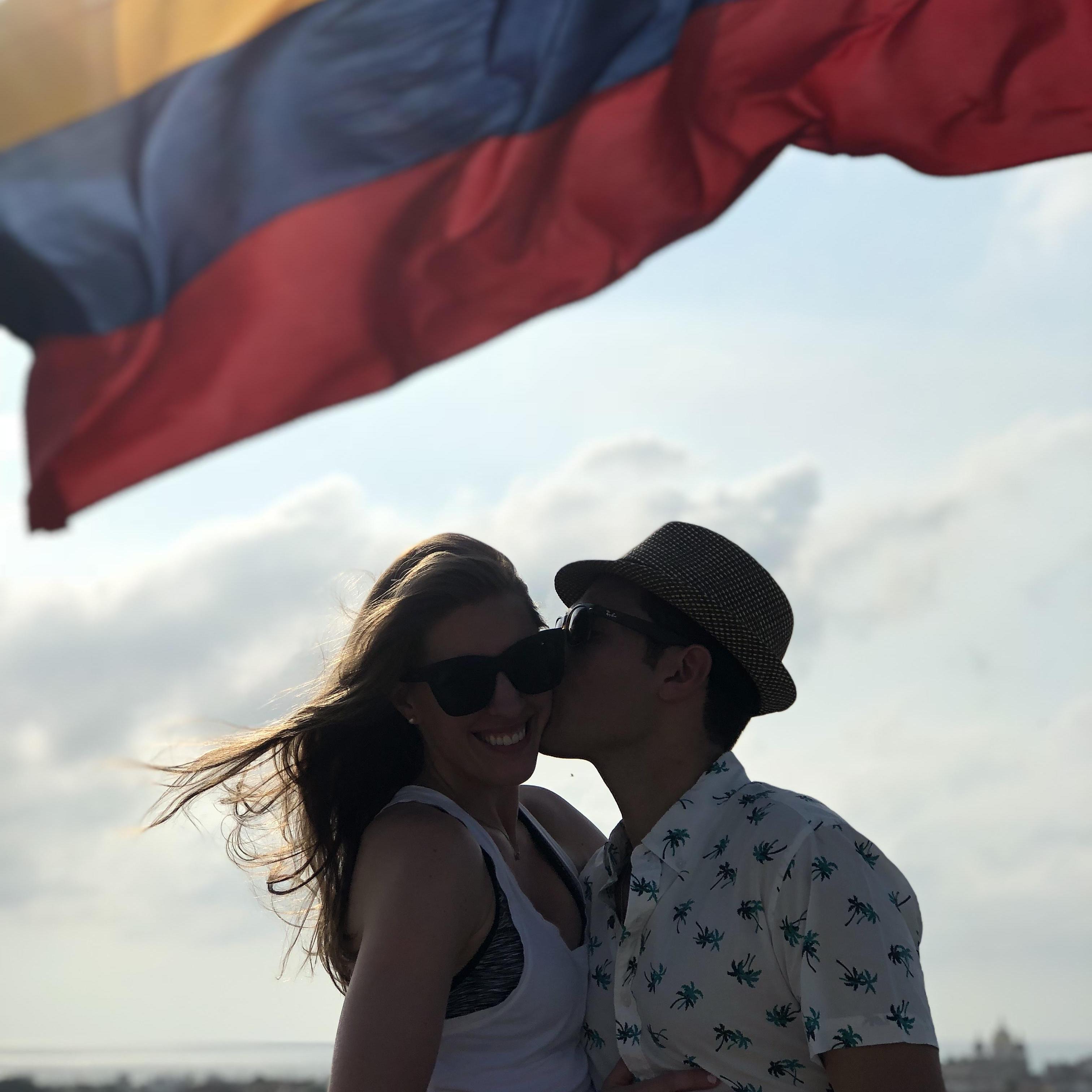 Felices los 4 en Colombia.