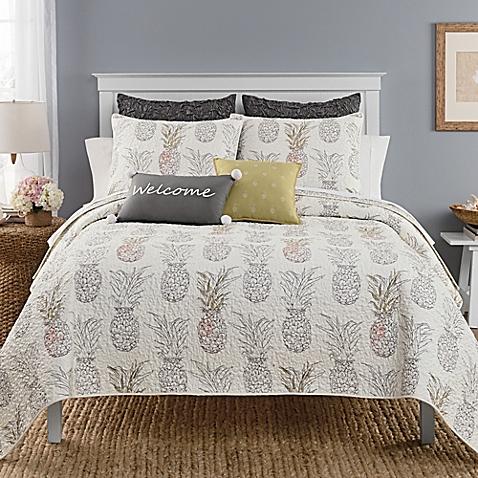 Heritage Breezes Pineapple King Quilt