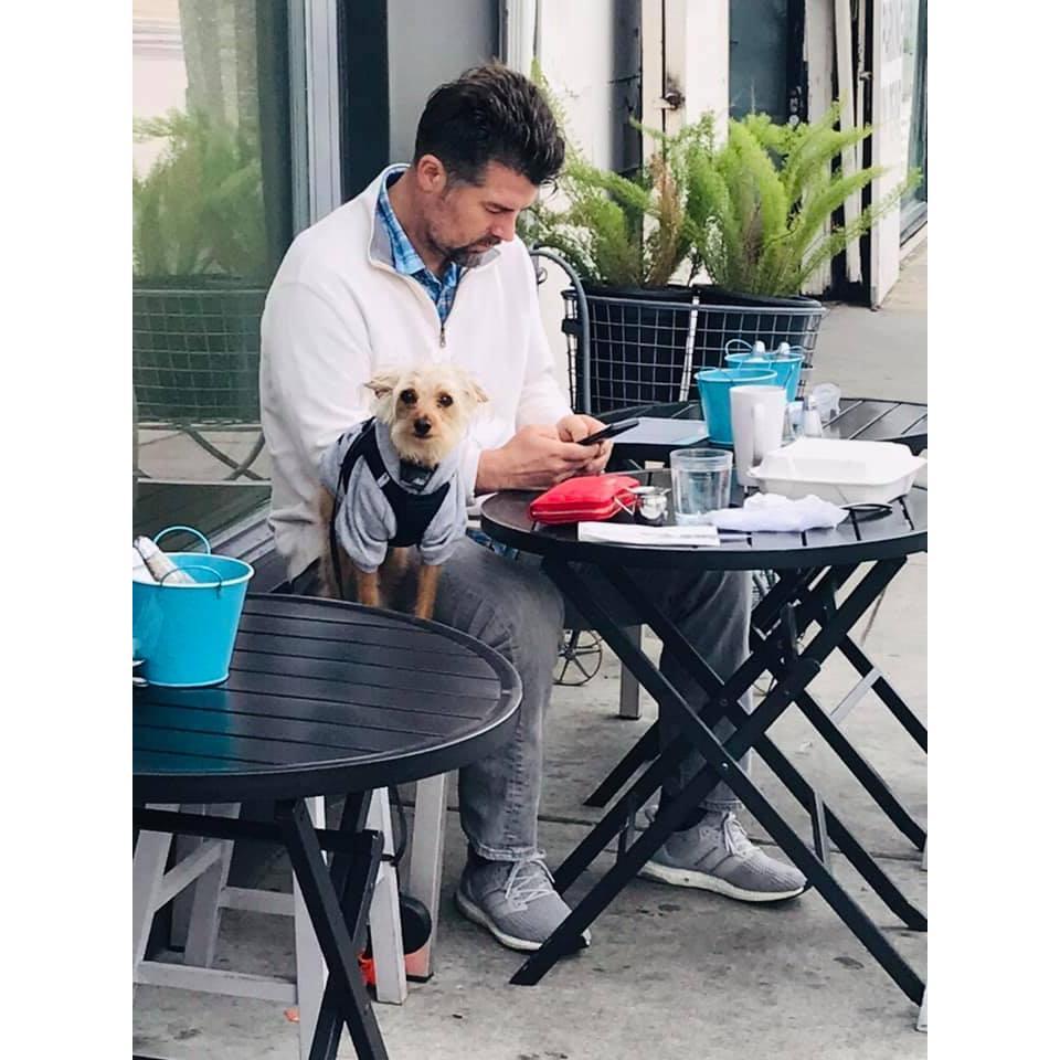 Morning brunch with these guys ...