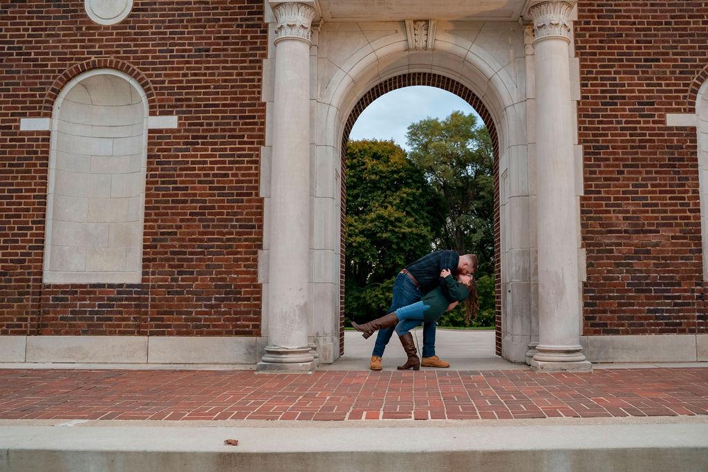 The Wedding Website of Marielle Bellow and Oliver Worthington