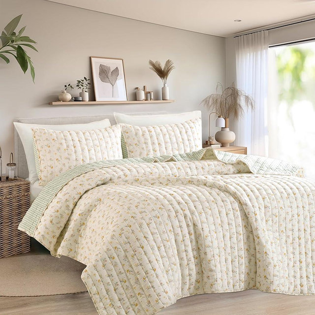 Wonderful Cotton Gauze Quilt Set Queen Size White Ditsy Floral Bed Cover for All Season, Reversible Voile Quilt Bedding Sets for Queen Bed, Floral Bedspread Coverlet Set