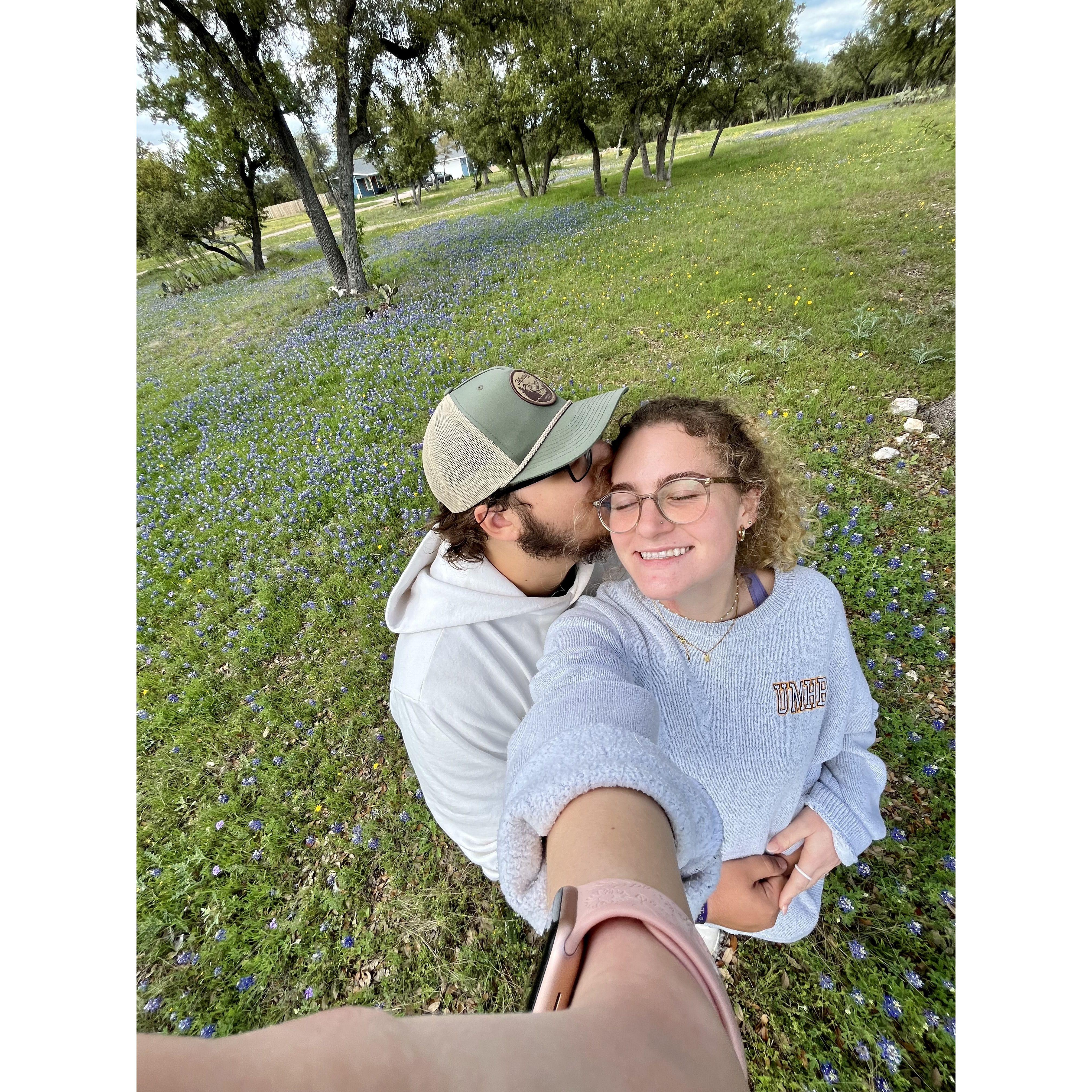 Joshua brought Ashlyn to the field, where, in a few weeks, he would propose to her (unknown to her when this picture was taken). Sneaky Joshua! 🤫😏👀
