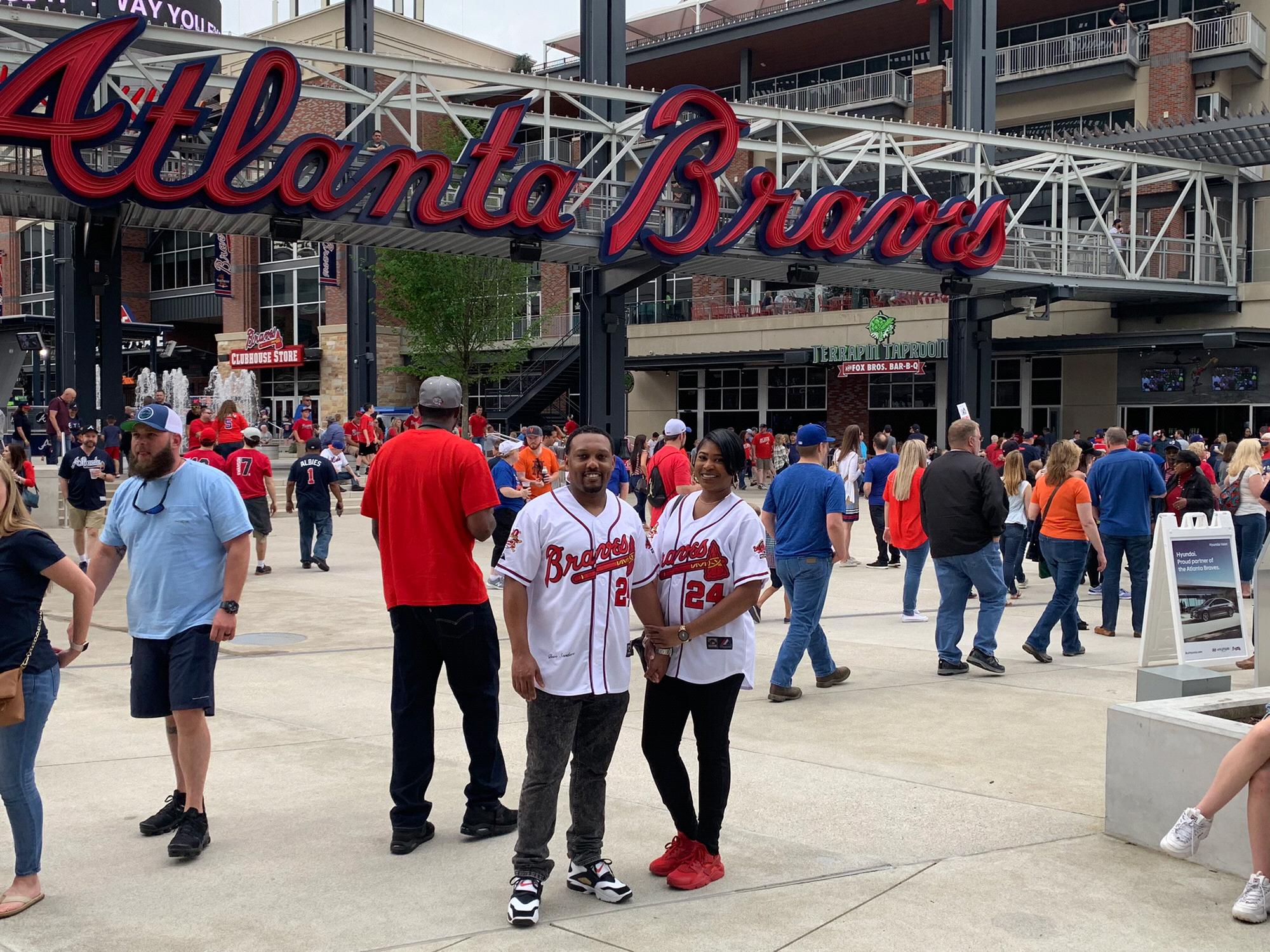 Enjoying ourselves at a Major League Baseball game during our trip to Atlanta, GA.⚾️04.12.2019