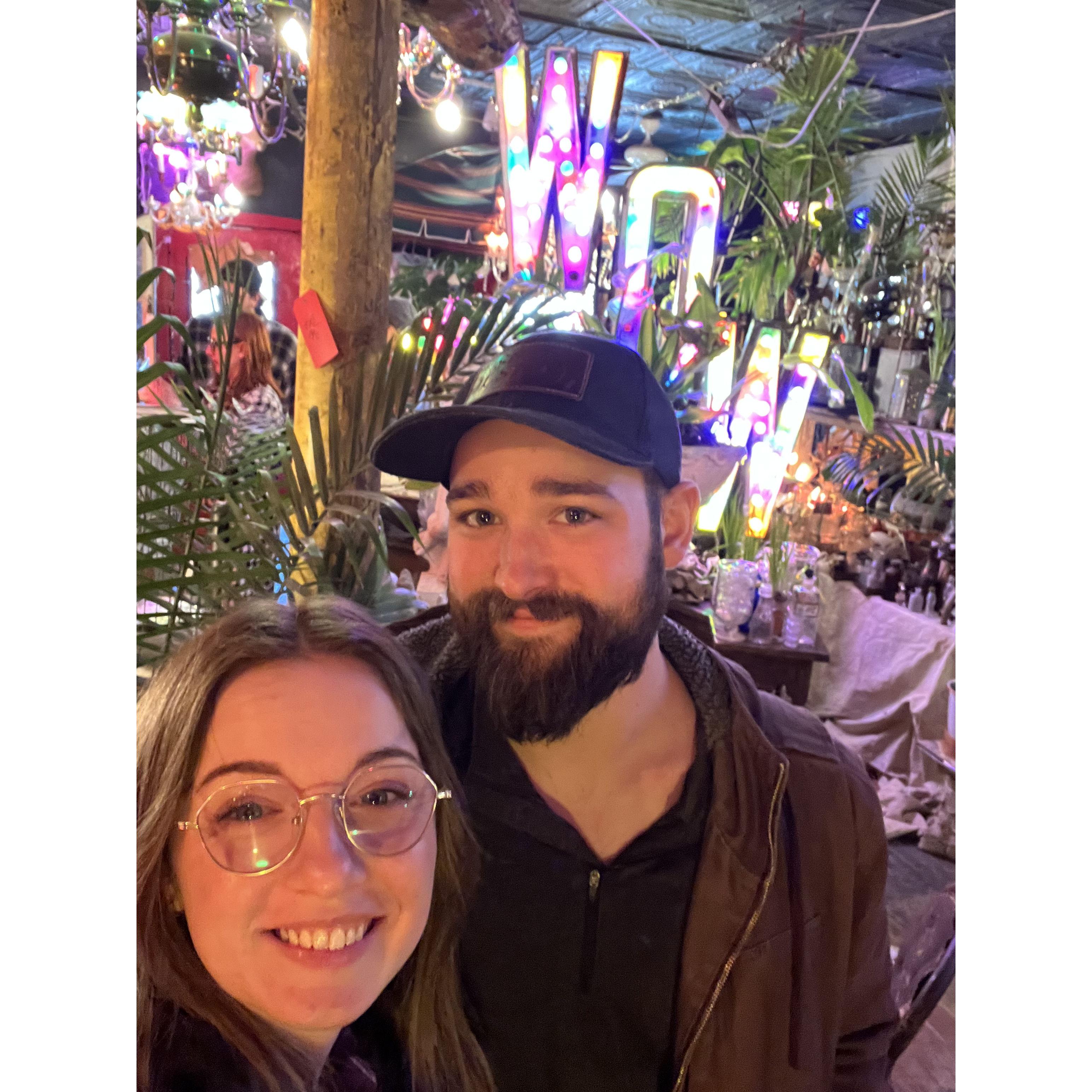 Meeting Arden's dad, stepmom, brother (Ryan), and my SIL (Abbie) all in one weekend for the first time. Stopped by this thrift shop/beautifully chaotic fire hazard!