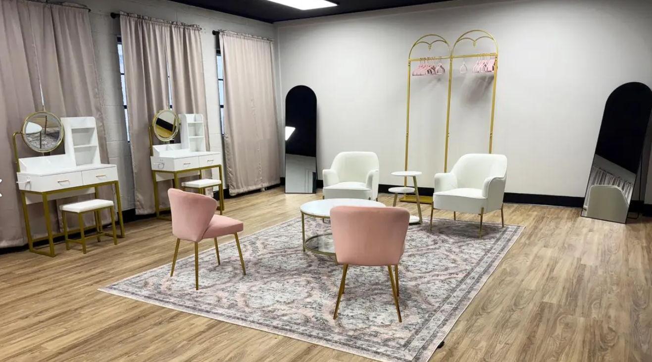 The Wedding Website of Tonya Osborne and Aaron Bowshier