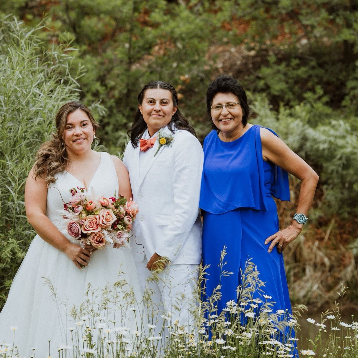Miriah couldnt figure out which photographer to look at lol <3