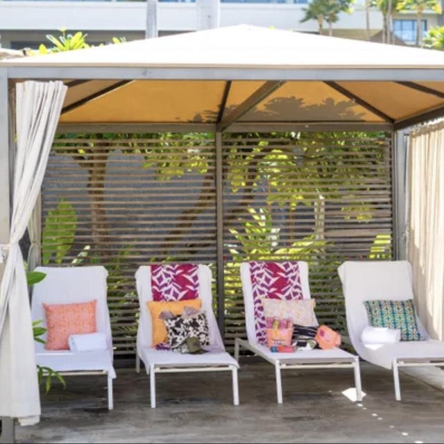 Rent Beach Cabana