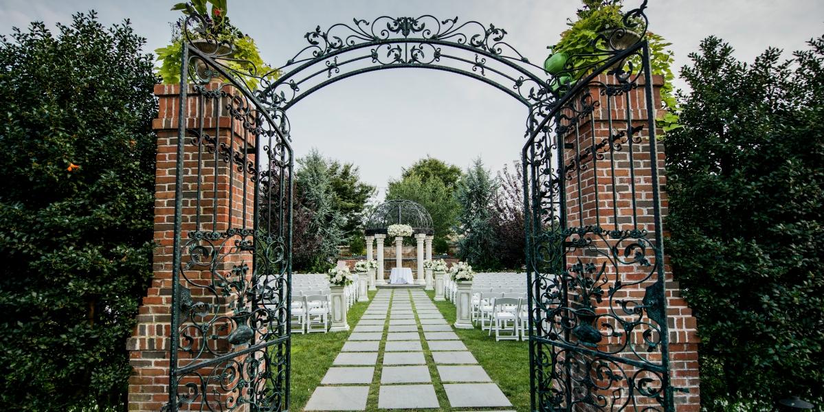 The Wedding Website of Victoria Yong and Alvin Wang