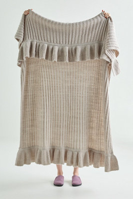 Cindy Wool Knit Ruffled Throw Blanket