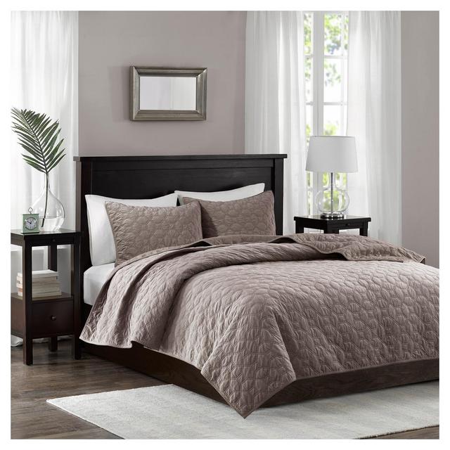 Taupe Mercer Polyester Velvet Quilt Set (Full/Queen)