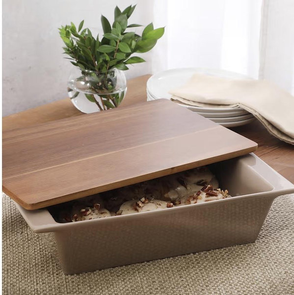 Gibson Elite 2.75-Quart 13.5" x 8.5" Stoneware Baking Dish with Acacia Wood Lid – Taupe Rectangular Oven Safe Baker for Casseroles, Roasting & Serving