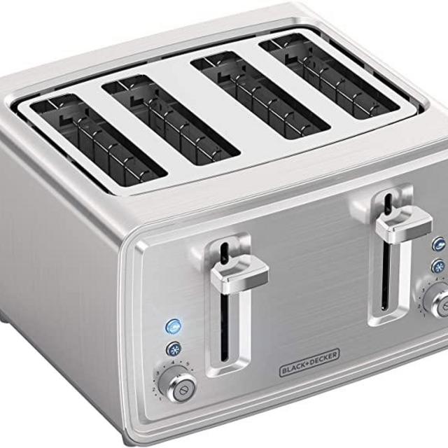 BLACK+DECKER 4 Slice Toaster