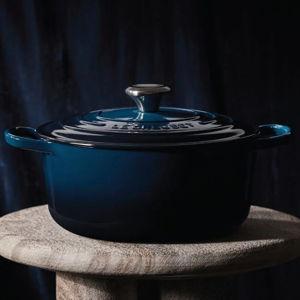 Le Crueset Signature Round Dutch Oven - 5.5 Quarts - Nuit