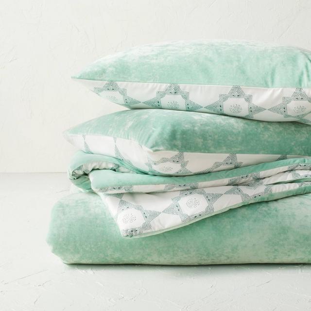 Full/Queen Reversible Velvet Comforter & Sham Set Pale Green - Opalhouse™ designed with Jungalow™