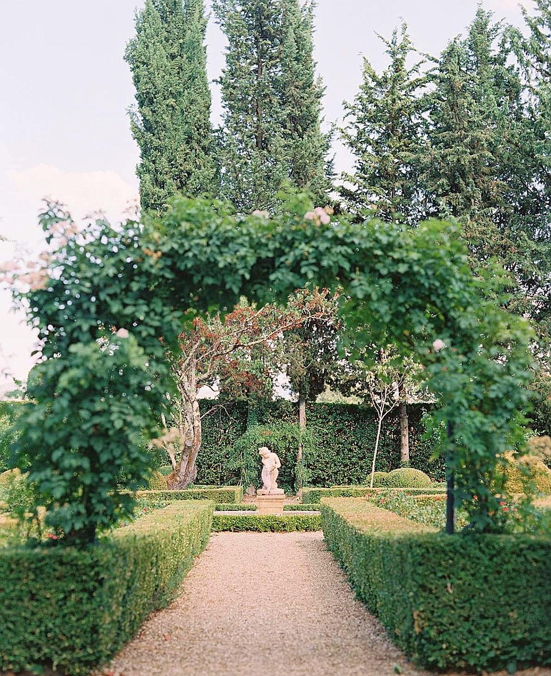 The Wedding Website of John Martinez and Nina Paradiz