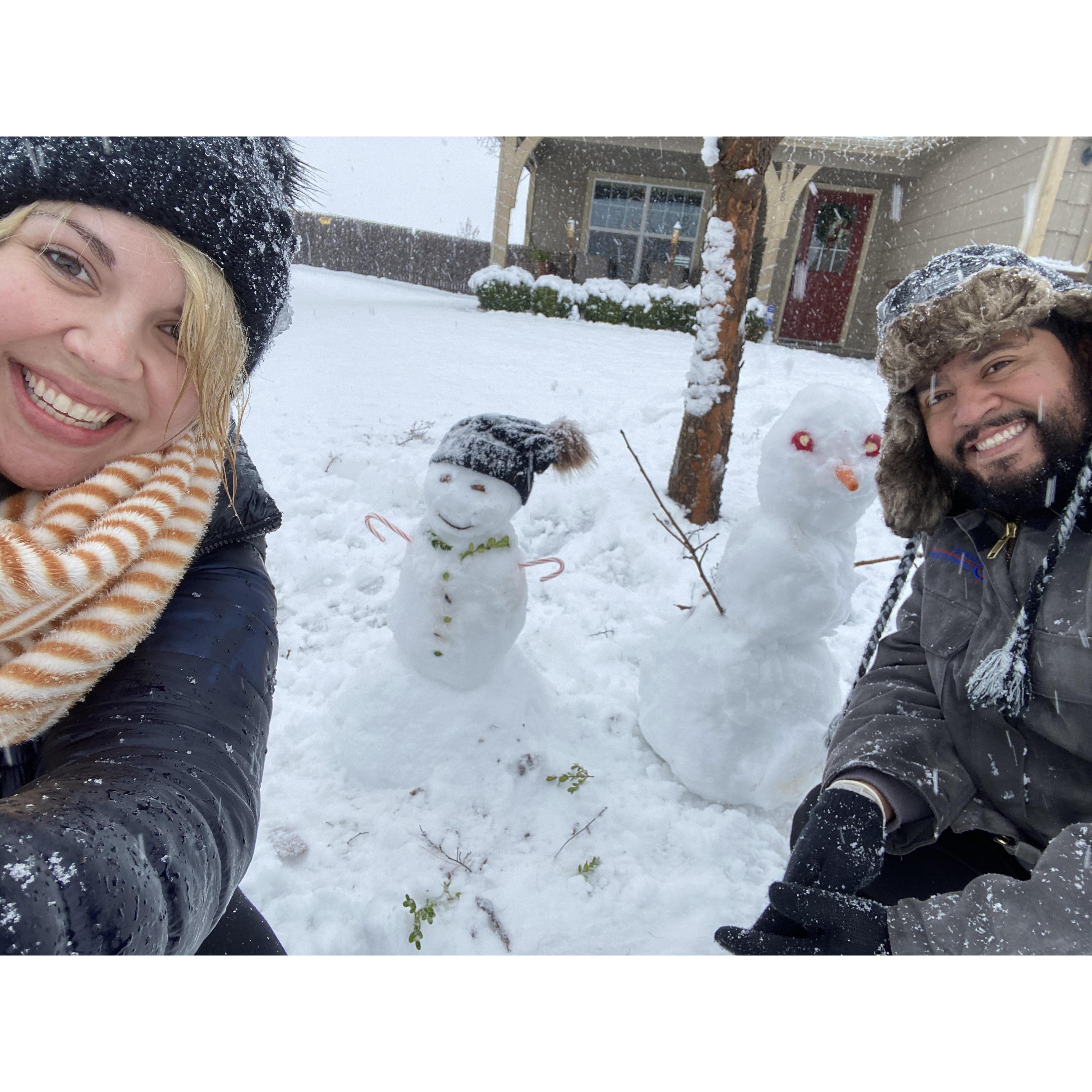 We are SO good at living our best lives on Snow Days.  Lots of snowball fights, bottles of champagne, and playing in the snow! ☃️❄️