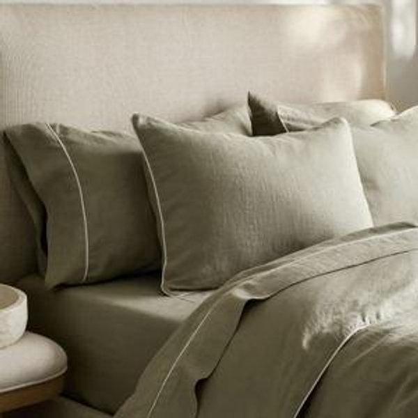 European Linen Piped Duvet Cover Set in Willowleaf/White