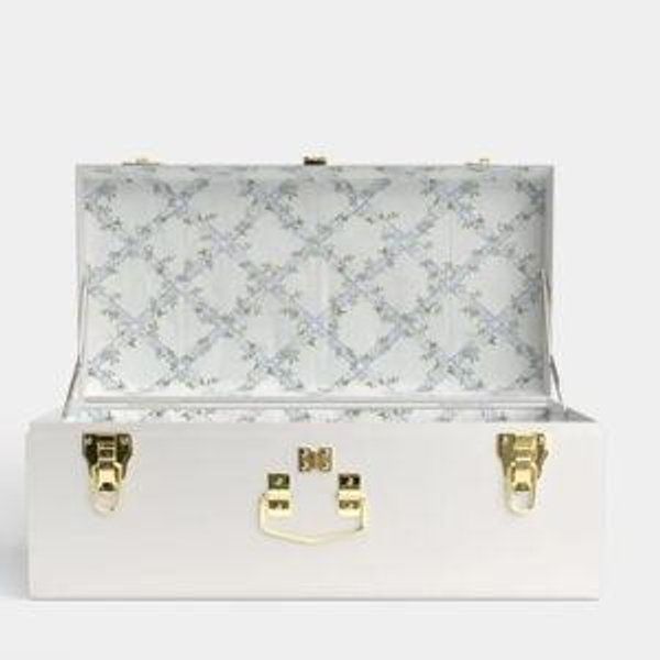 Bridal Trunk