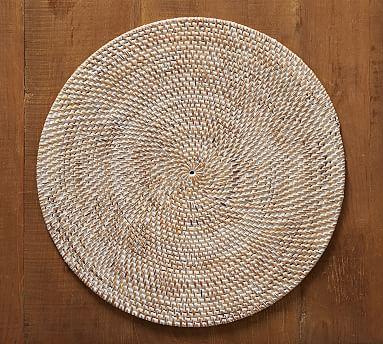 Tava Handwoven Rattan Round Placemat (Light Natural)