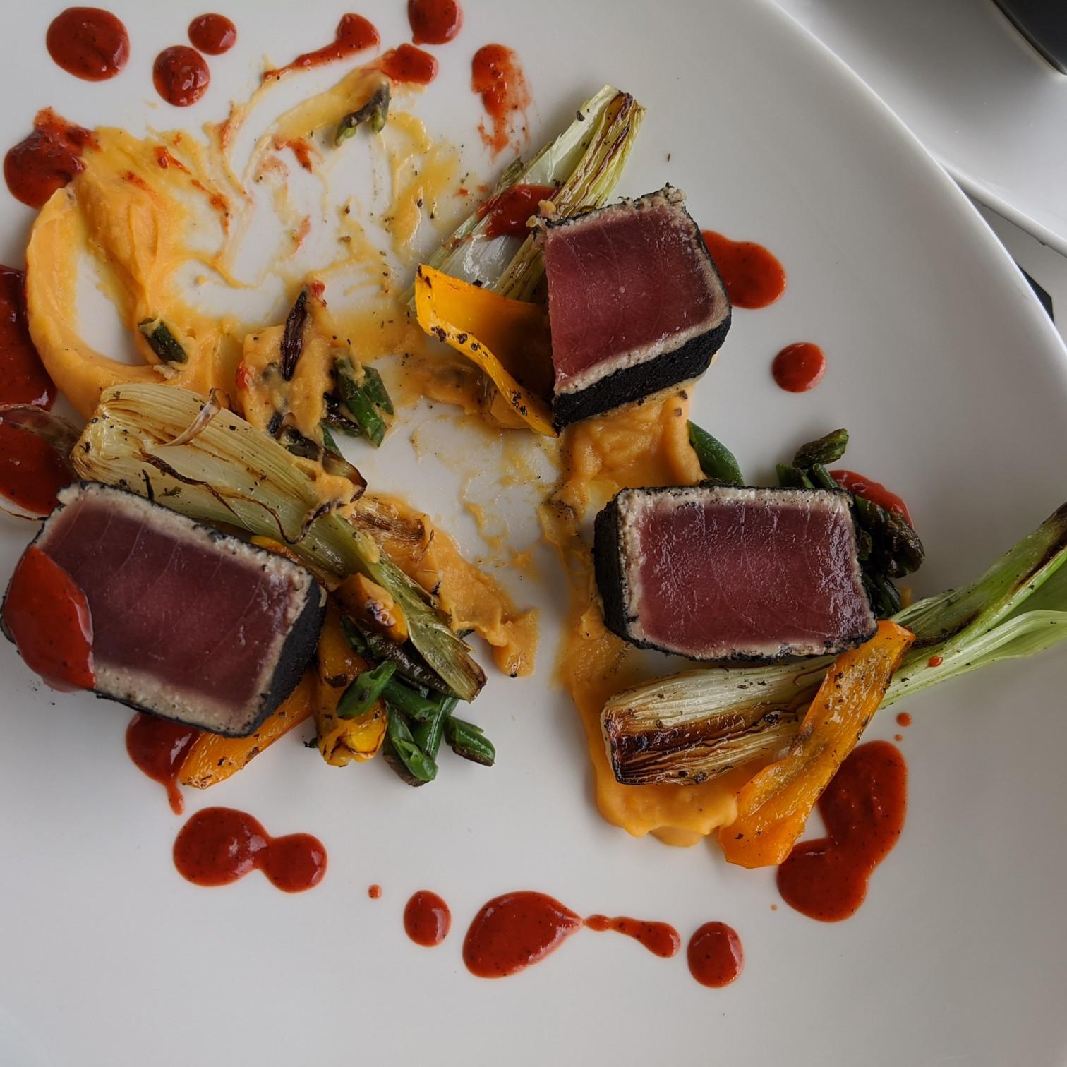 Seared Ahi Tuna at Mar del Cabo Restaurant. AAHHH...YUM!