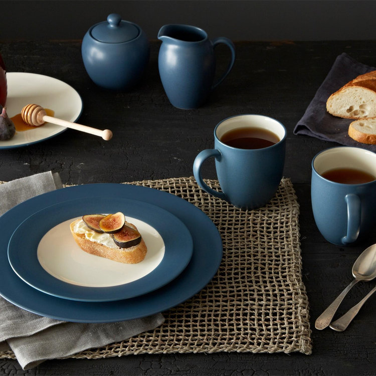 Noritake, Colorwave Rim 16-Piece Dinnerware Set, Service for 4 | Zola