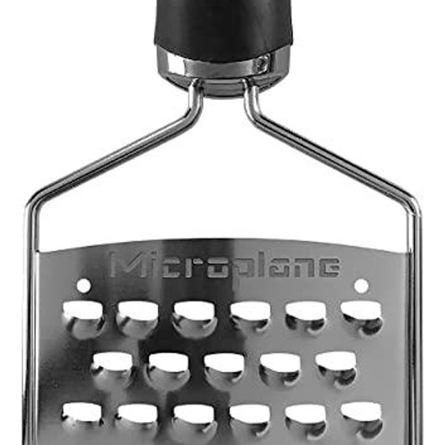Microplane Gourmet Series Ultra Coarse Extra Wide Stainless Steel Cheese Grater