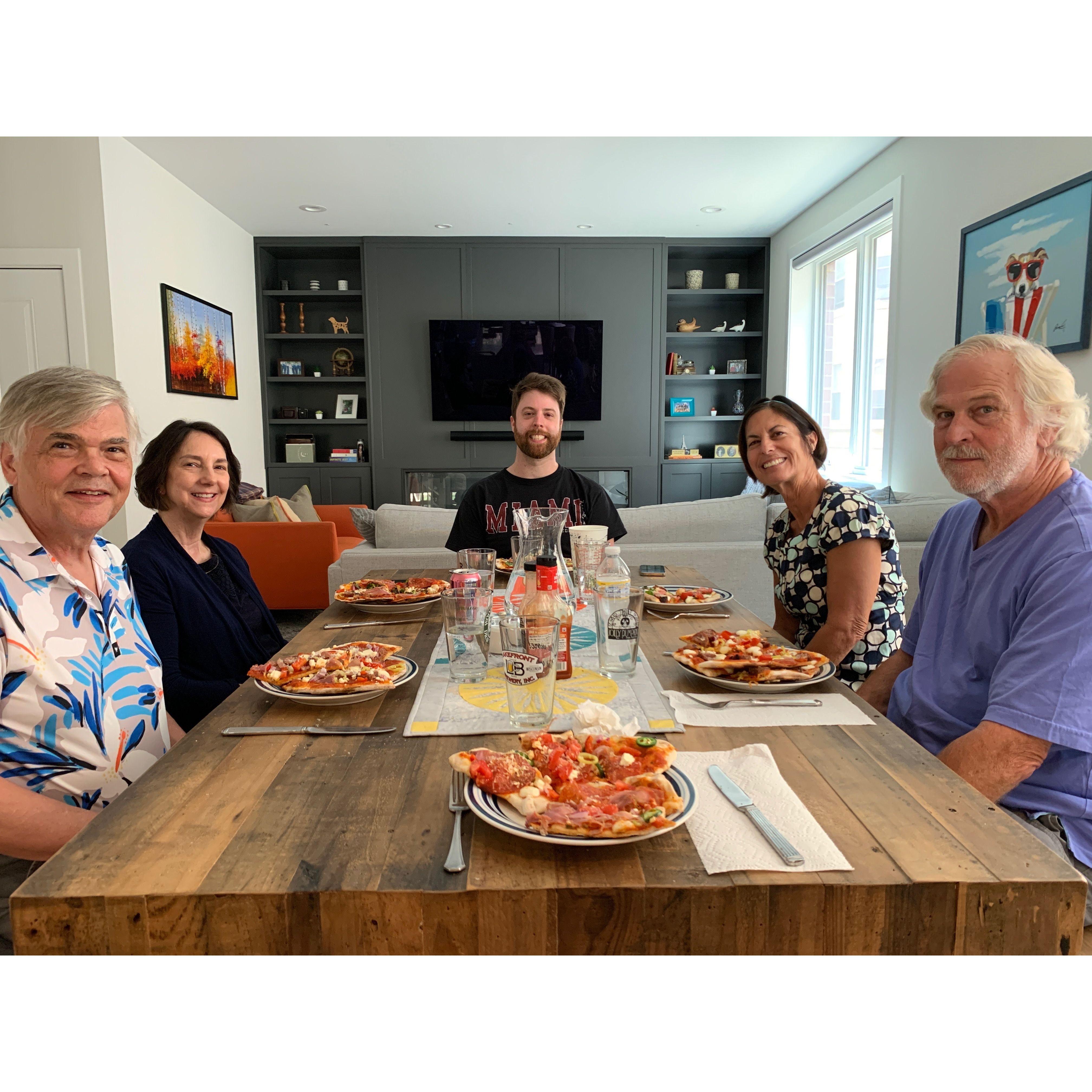 All the parents visiting Chicago, grilled pizzas for dinner - 8/2022