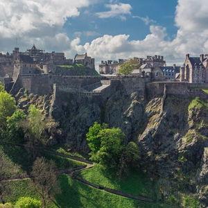 Edinburgh Castle Tour and Lunch