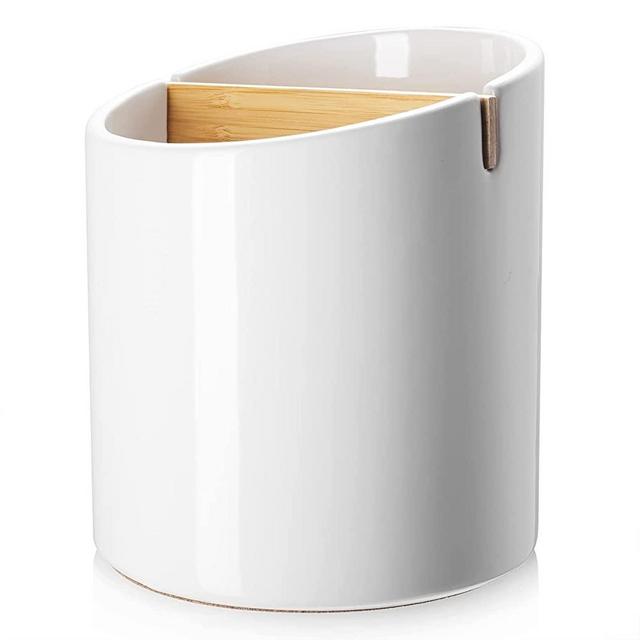 LIFVER Kitchen Utensil Holder, 7.2″ Large Stable Ceramic Utensil Organizer With Removable Divider for Easy Cleaning, White Utensil Holder for Farmhouse Kitchen Décor with Table-Protection Cork Mat