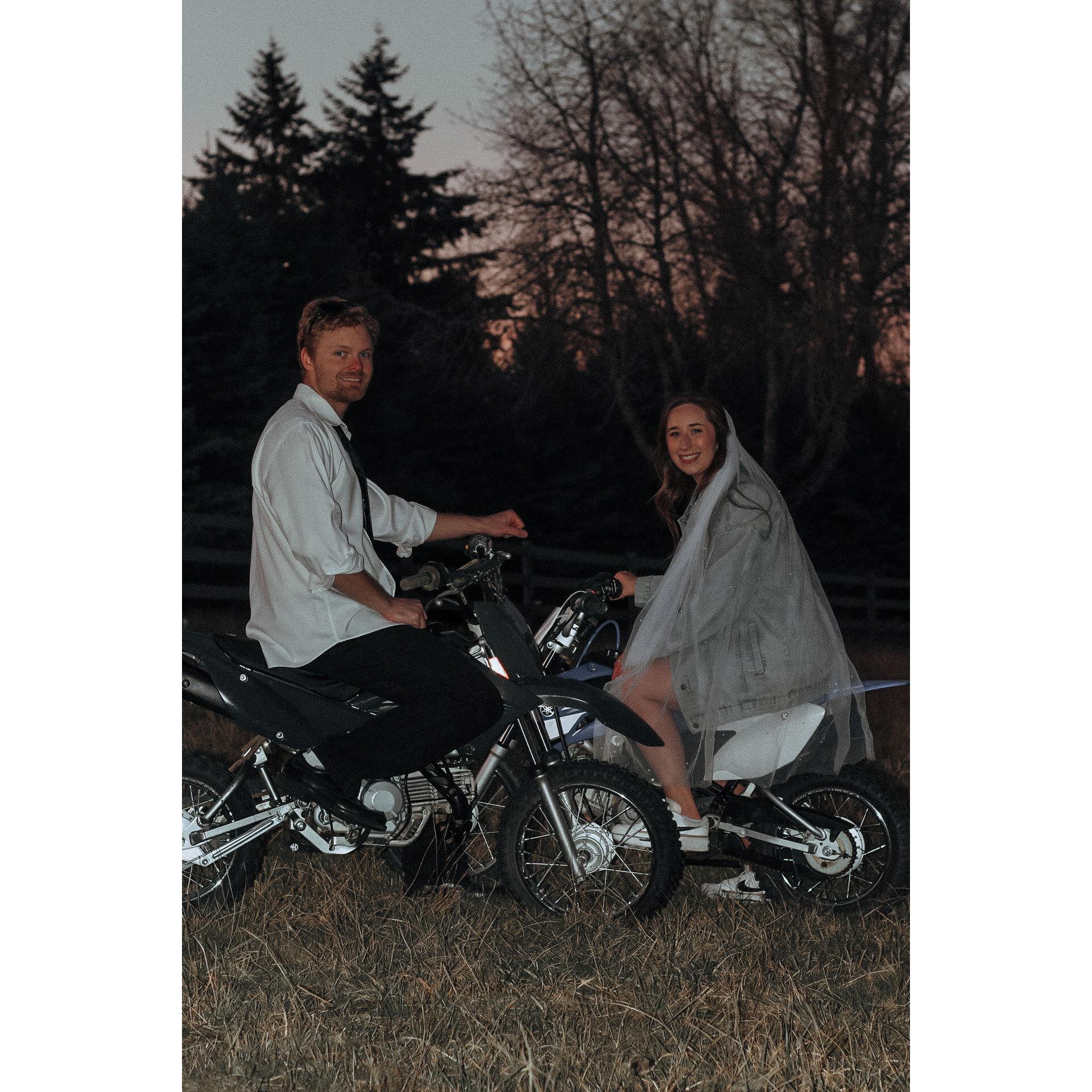 "Save the date" photoshoot