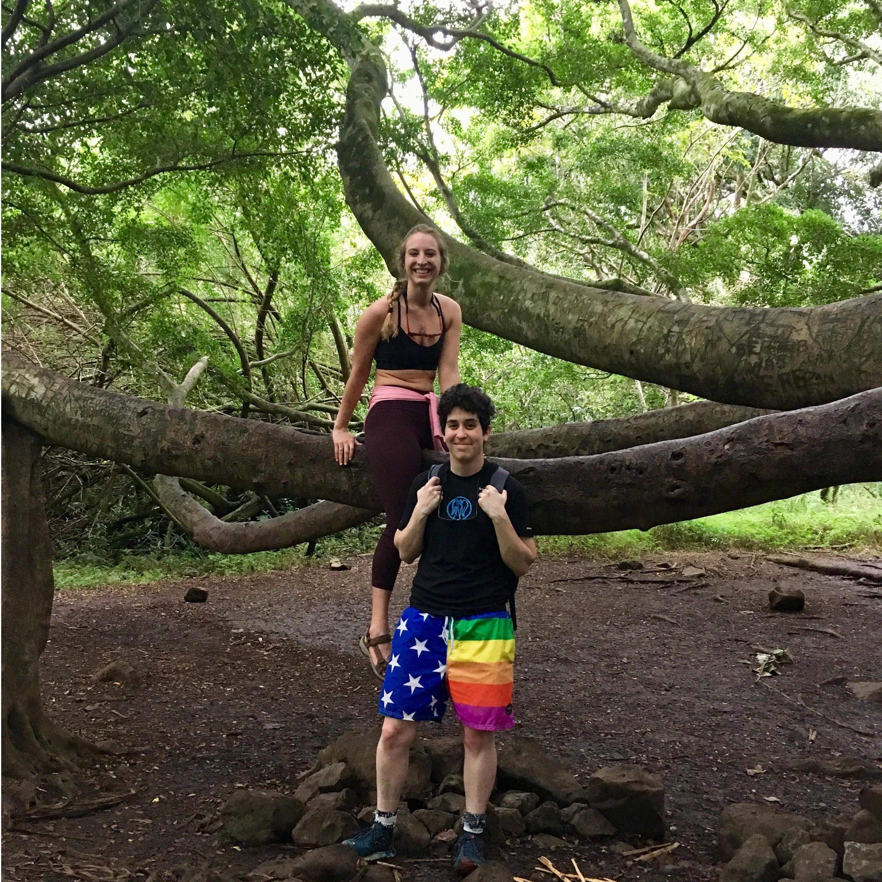 Amazing hikes in Hawaii! Plus, Timna's iconic shorts.