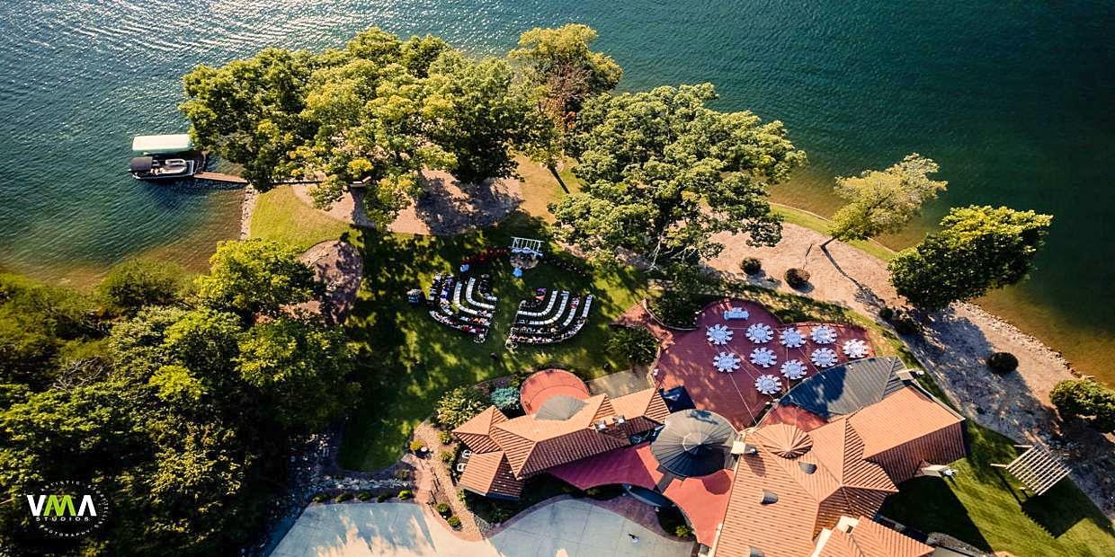The Wedding Website of Lauren Mosley and Dylan Martin