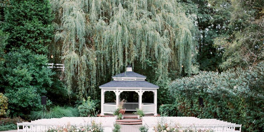 The Wedding Website of Quinn Doyle and Mia Mott