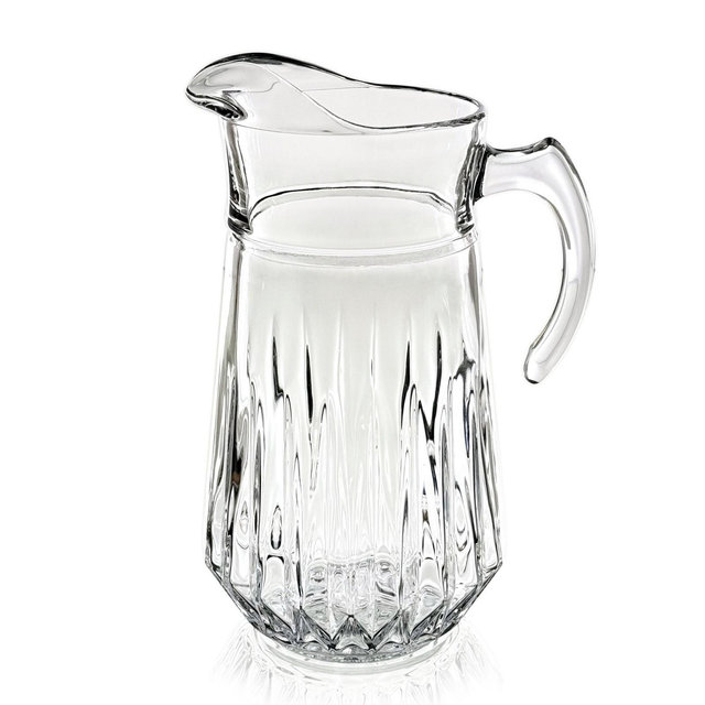 Slickblue Stylish 75 oz Cristalline Glass Pitcher – Sharp Diamond Cut, Lead-Free, Ideal for Serving Cold & Hot Beverages