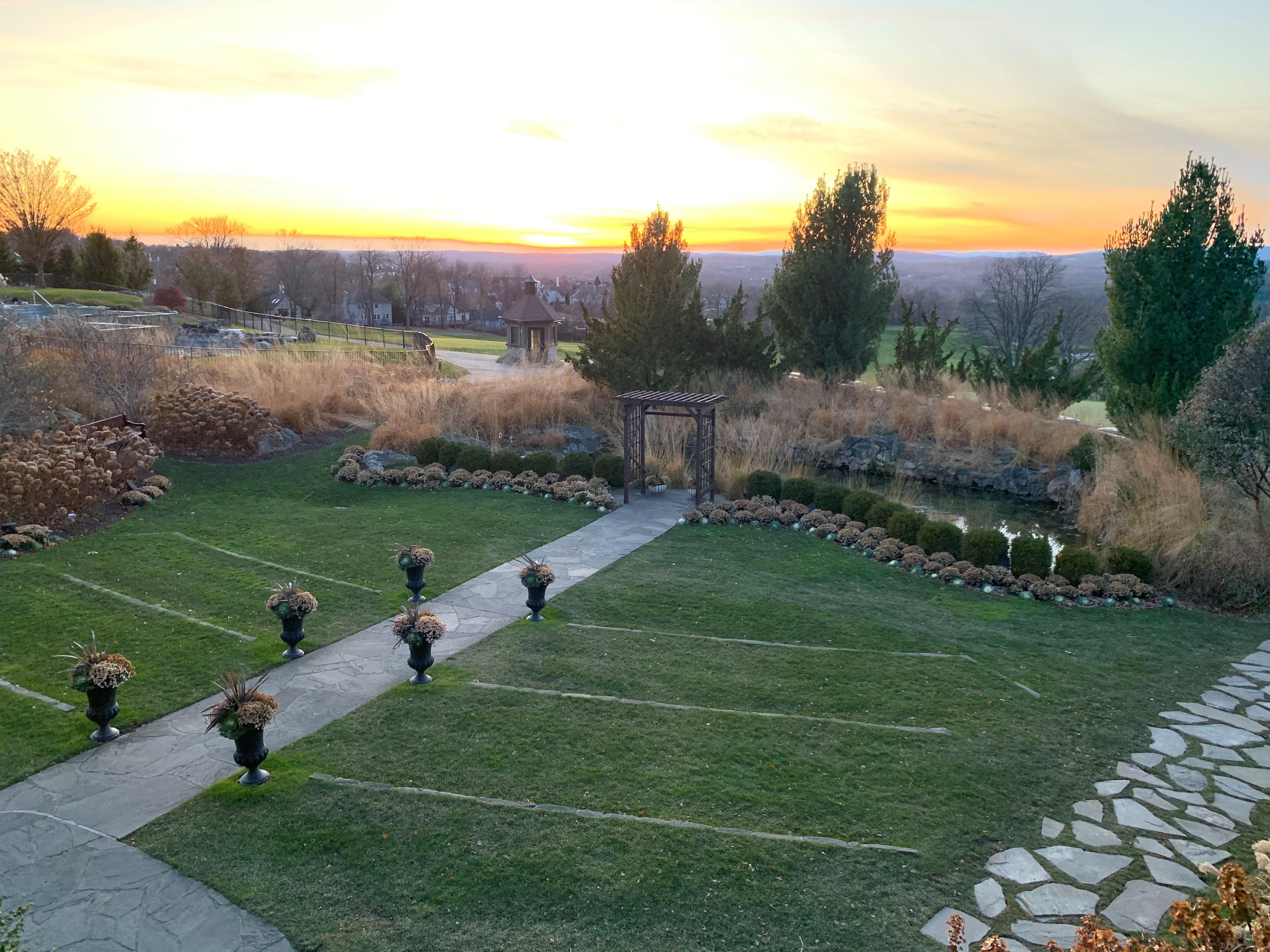 The Wedding Website of Travis Nunziato and Steven Haneveld