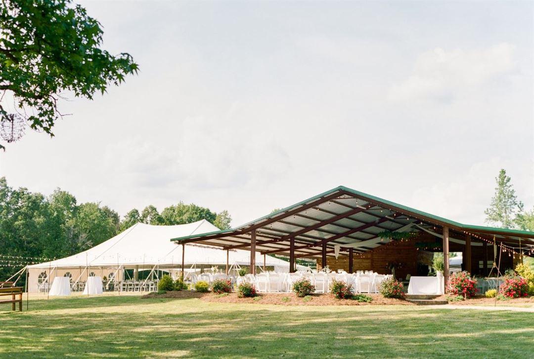 The Wedding Website of Hannah Rhodes and Bradly Leonard