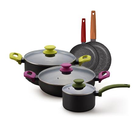 8-piece pots and pans set