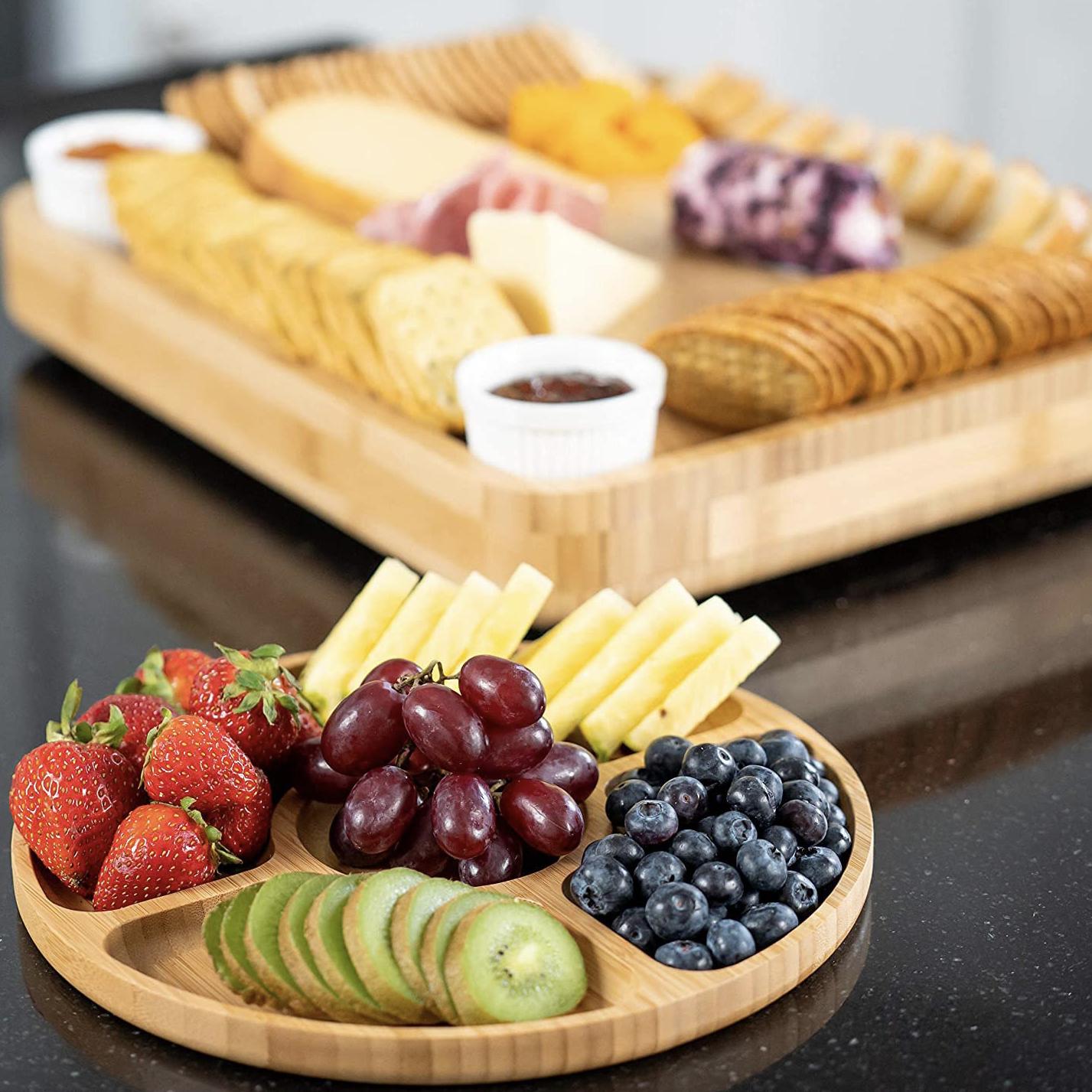 Smirly Cheese Board and Knife Set