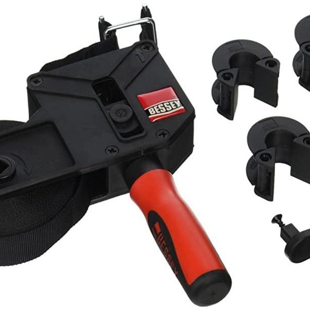 Bessey Tools VAS-23 2K Variable Angle Strap Clamp with 4 Clips,,Black with red handle