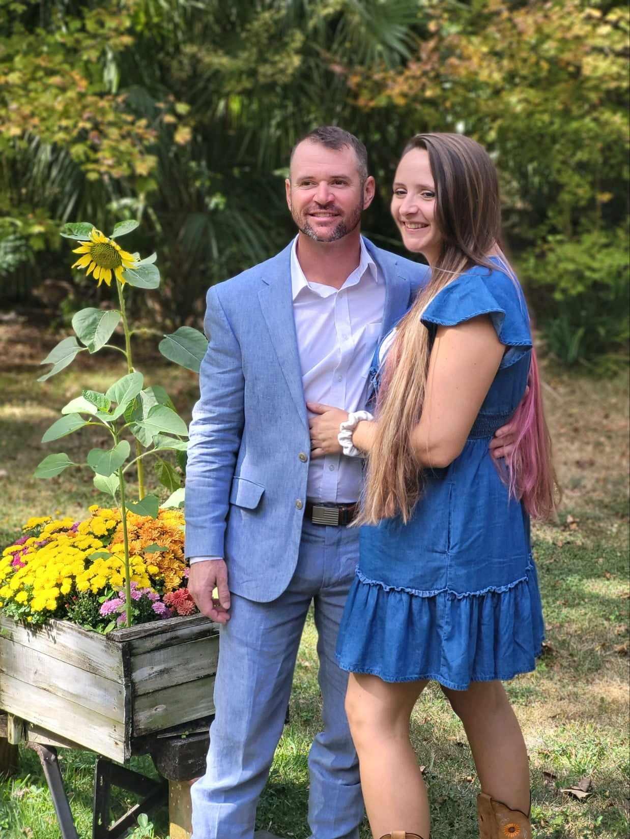 The Wedding Website of Chelsea Elkins and Jacob Elkins