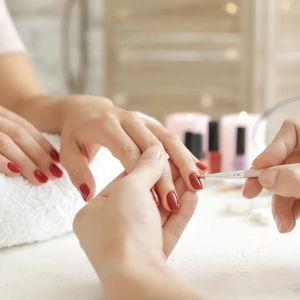 Nail Lounge De Somerville | Gift Card