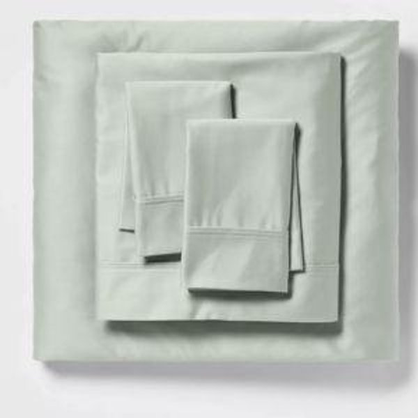 Solid Performance 400 Thread Count Sheet Set
