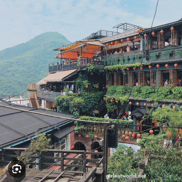 Taiwan tour through the northern coast with driver
