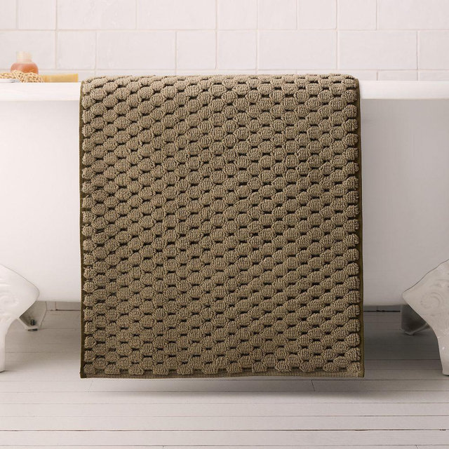 Elara Bath Mat, 20x34, Vetiver Green