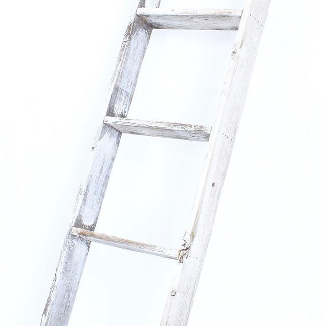 BarnwoodUSA Rustic 5 Foot Decorative Bookcase Ladder - 100% Reclaimed Wood, White