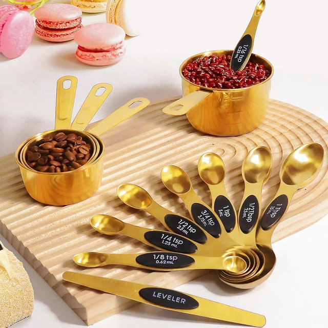 Sinnlicht 13pcs Gold Measuring Cups and Spoons Set, 4 Stainless Steel Measuring Cups & 8 Magnetic Measuring Spoons Set & 1 Leveler for Kitchen Cooking & Baking