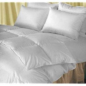 Pinzon Hypoallergenic Down Alternative Comforter - Medium Warmth, Full/Queen